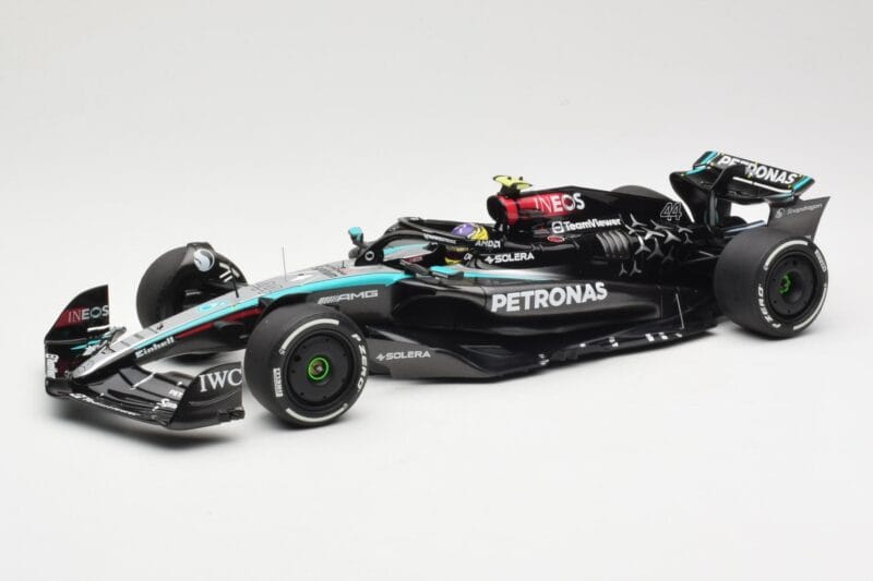 Mercedes AMG Petronas W15 E Performance #44 L. Hamilton 2024 Minichamps 1:18 110240144 Metāls