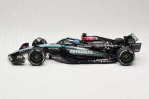 Mercedes AMG Petronas W15 E Performance #63 G. Russell Winner Austrian GP 2024 Minichamps 1:18 110241163 Metāls — attēls 3 no 6