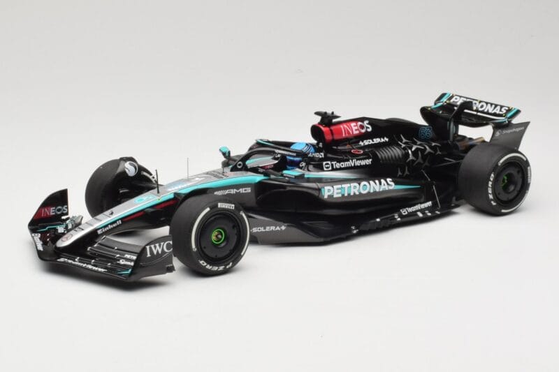 Mercedes AMG Petronas W15 E Performance #63 G. Russell Winner Austrian GP 2024 Minichamps 1:18 110241163 Metāls