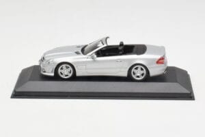 Mercedes AMG SL63 R230 Sudrabs Wheels Type 2 Minichamps 1:43 SL63001 Metāls