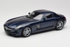 Mercedes SLS AMG C197 Blue Metallic Minichamps 1:18 180039021 Metāls