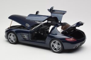 Mercedes SLS AMG C197 Blue Metallic Minichamps 1:18 180039021 Metāls — attēls 5 no 8