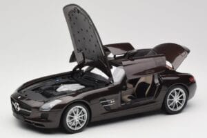 Mercedes AMG SLS C197 Brown Metallic Minichamps 1:18 100039028 Metāls — attēls 2 no 8