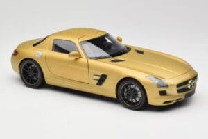 Mercedes AMG SLS C197 Zelts Minichamps 1:18 100039024 Metāls — attēls 6 no 8