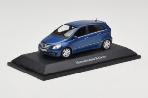 Mercedes B-Class W245 Lotus Blue Metallic Minichamps 1:43 B66962407 Metāls — attēls 2 no 4