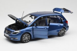 Mercedes B-Class W246 Lotus Zils Metaliks Norev 1:18 B66961410 Metāls — attēls 2 no 8