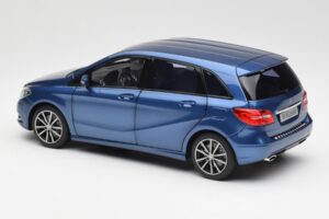 Mercedes B-Class W246 Lotus Zils Metaliks Norev 1:18 B66961410 Metāls — attēls 7 no 8