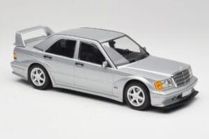Mercedes 190E W201 2.5-16 EVO 2 Astral Sudrabs Metallic Minichamps 1:18 155036101 Metāls — attēls 4 no 6