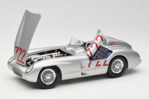 Mercedes 300 SLR W196S #722 S. Moss / D. Jenkinson Mille Miglia Winner 1955 Maisto 1:18 536887 Metāls — attēls 2 no 8