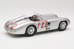 Mercedes 300 SLR W196S #722 S. Moss / D. Jenkinson Mille Miglia Winner 1955 Maisto 1:18 536887 Metāls — attēls 3 no 8