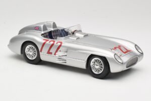 Mercedes 300 SLR W196S #722 S. Moss / D. Jenkinson Mille Miglia Winner 1955 Maisto 1:18 536887 Metāls — attēls 6 no 8