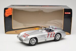 Mercedes 300 SLR W196S #722 S. Moss / D. Jenkinson Mille Miglia Winner 1955 Maisto 1:18 536887 Metāls — attēls 8 no 8