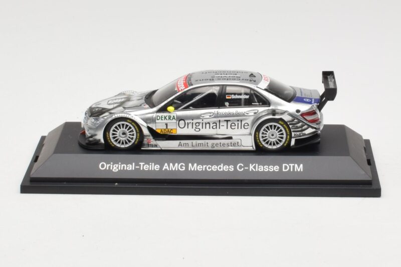 Mercedes C-Class C204 DTM #1 B. Schneider DTM 2007 Minichamps 1:43 B66962273 Metāls