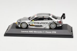 Mercedes C-Class C204 #8 R. Schumacher HWA DTM 2010 Minichamps 1:43 B66961414 Metāls