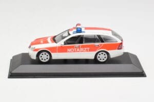 Mercedes C-Class S203 Notarzt Minichamps 1:43 430030190 Metāls