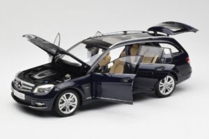 Mercedes C-Class S204 T-Modell Tanzanite Zils AUTOart 1:18 B66962352 Metāls — attēls 2 no 8