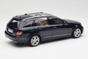 Mercedes C-Class S204 T-Modell Tanzanite Zils AUTOart 1:18 B66962352 Metāls — attēls 3 no 8