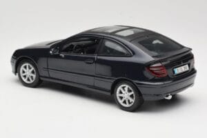 Mercedes C-Class Sports Coupe CL203 Zils Maisto 1:18 B66962124 Metāls — attēls 7 no 8