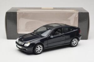 Mercedes C-Class Sports Coupe CL203 Zils Maisto 1:18 B66962124 Metāls — attēls 8 no 8