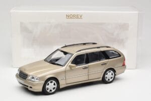 Mercedes C-Class T-Model W202 Smoke Silver Norev 1:18 183388 Metāls — attēls 8 no 8