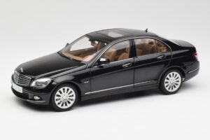 Mercedes C-Class W204 Obsidian Melns AUTOart 1:18 B66962365 Metāls