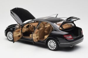 Mercedes C-Class W204 Obsidian Melns AUTOart 1:18 B66962365 Metāls — attēls 5 no 8