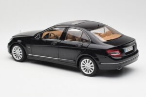 Mercedes C-Class W204 Obsidian Melns AUTOart 1:18 B66962365 Metāls — attēls 7 no 8