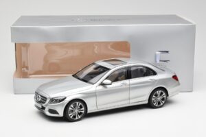 Mercedes C-Class W205 Iridium Sudrabs Metaliks Norev 1:18 B66960253 Metāls — attēls 8 no 8