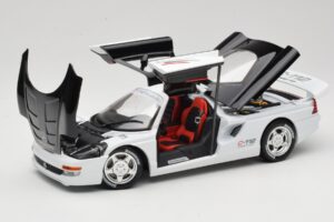 Mercedes C112 Sport Balts & Melns Guiloy 1:18 68521 Metāls — attēls 2 no 8