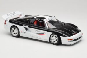 Mercedes C112 Sport Balts & Melns Guiloy 1:18 68521 Metāls — attēls 6 no 8