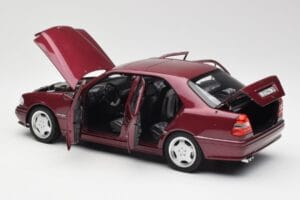 Mercedes AMG C36 W202 Almandine Sarkans Norev 1:18 B66040706 Metāls — attēls 5 no 8