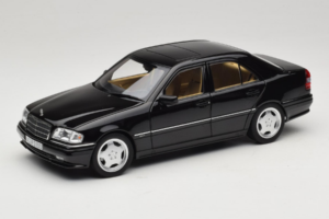 Mercedes C36 AMG W202 Obsidian Black Metallic Norev 1:18 183381 Metāls