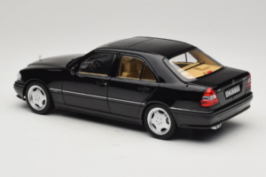 Mercedes C36 AMG W202 Obsidian Black Metallic Norev 1:18 183381 Metāls — attēls 7 no 8