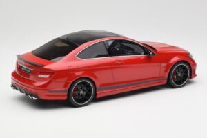 Mercedes AMG C63 W204 Edition 507 Sarkans GT Spirit 1:18 GT920 Sveķi — attēls 2 no 5