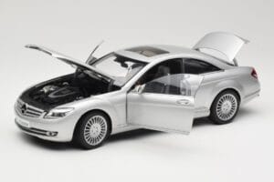 Mercedes CL-Class C216 Sudrabs AUTOart 1:18 76164 Metāls — attēls 2 no 8