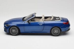 Mercedes CLE Kabriolets A236 Zils Norev 1:18 B66960653 Metāls — attēls 5 no 9