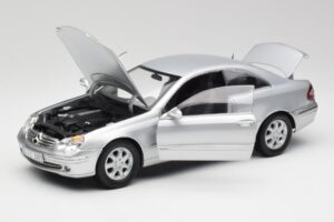 Mercedes CLK 500 C209 Sudrabs Kyosho 1:18 B66962144 Metāls — attēls 2 no 8