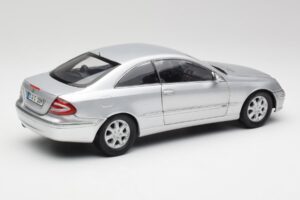 Mercedes CLK 500 C209 Sudrabs Kyosho 1:18 B66962144 Metāls — attēls 3 no 8