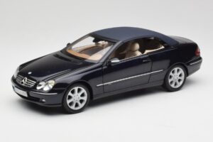 Mercedes CLK 500 W209 Kabriolets Tumši Zils Metaliks Kyosho 1:18 B66962174 Metāls — attēls 3 no 9