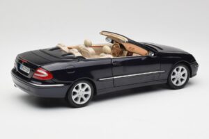Mercedes CLK 500 W209 Kabriolets Tumši Zils Metaliks Kyosho 1:18 B66962174 Metāls — attēls 4 no 9