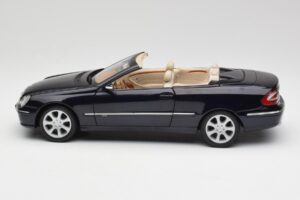 Mercedes CLK 500 W209 Kabriolets Tumši Zils Metaliks Kyosho 1:18 B66962174 Metāls — attēls 5 no 9