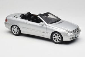 Mercedes CLK 500 Kabriolets Elegance A209 Sudrabs Kyosho 1:18 B66962172 Metāls — attēls 6 no 8