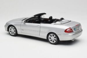 Mercedes CLK 500 Kabriolets Elegance A209 Sudrabs Kyosho 1:18 B66962172 Metāls — attēls 7 no 8
