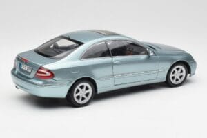 Mercedes CLK 500 W209 Gaiši Zils Metaliks Kyosho 1:18 B66962192 Metāls — attēls 3 no 8