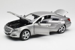 Mercedes CLS C218 Designo Alubeam Titanium Norev 1:18 B66961298 Metāls — attēls 2 no 8