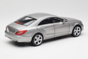 Mercedes CLS C218 Designo Alubeam Titanium Norev 1:18 B66961298 Metāls — attēls 3 no 8