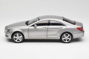 Mercedes CLS C218 Designo Alubeam Titanium Norev 1:18 B66961298 Metāls — attēls 4 no 8