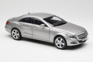 Mercedes CLS C218 Designo Alubeam Titanium Norev 1:18 B66961298 Metāls — attēls 6 no 8