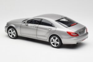 Mercedes CLS C218 Designo Alubeam Titanium Norev 1:18 B66961298 Metāls — attēls 7 no 8