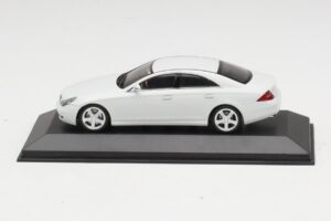 Mercedes CLS-Class C219 Linea Balts Minichamps 1:43 436034300 Metāls